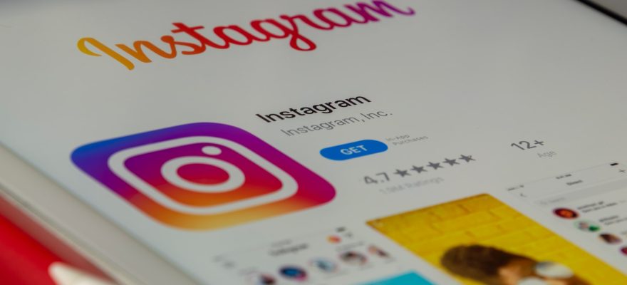 instagram logo